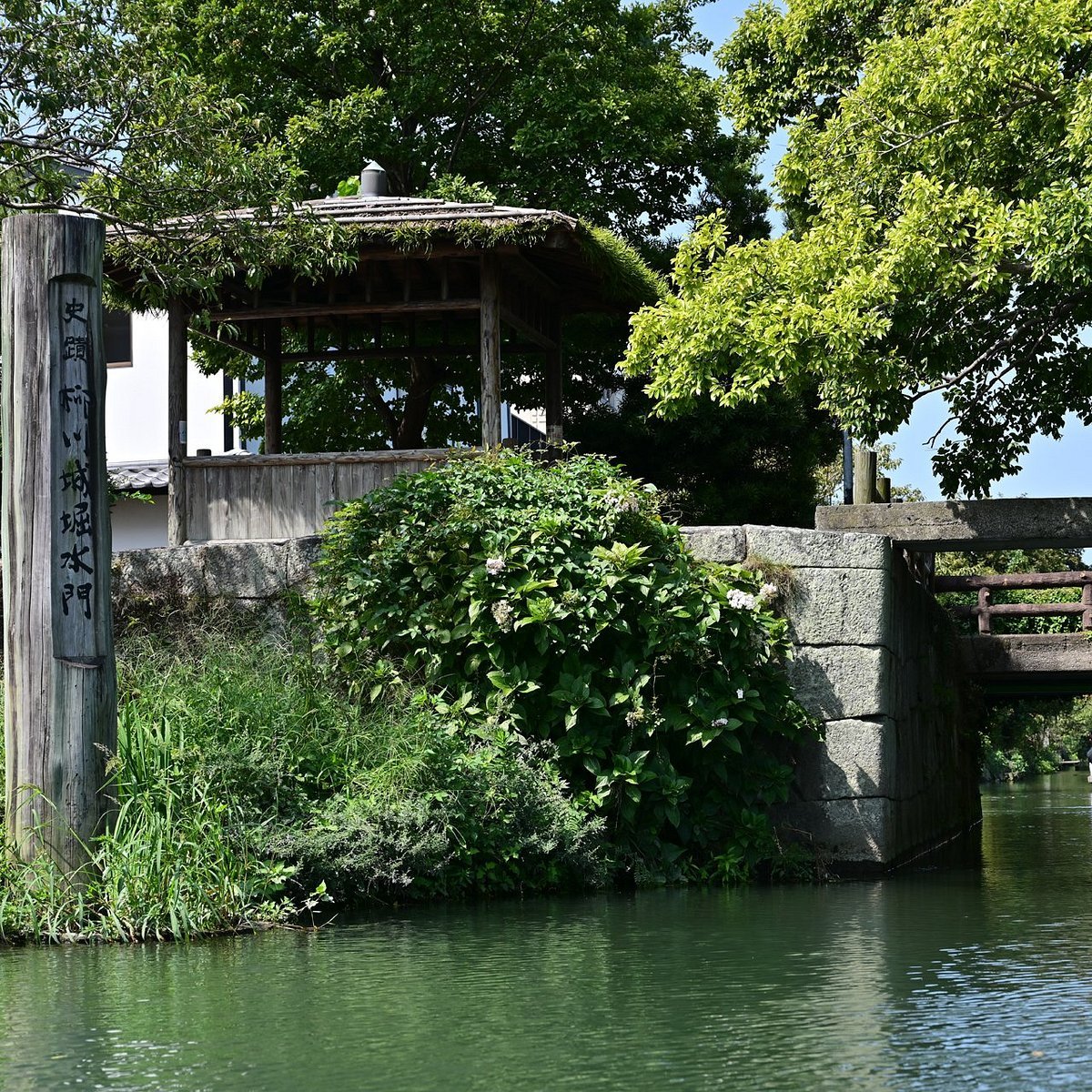 🏰 야나가와 성 해자 수문(야나가와조 호리 스이몬)